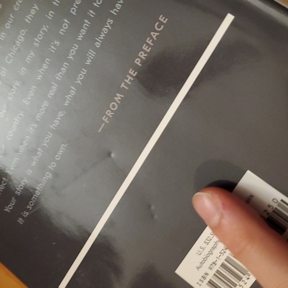 NEW Book "Becoming" by Michelle Obama. Biography. Hardcover. - Picture 4 of 5